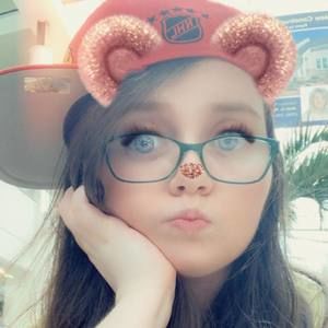 Meet your Posher, Kendra